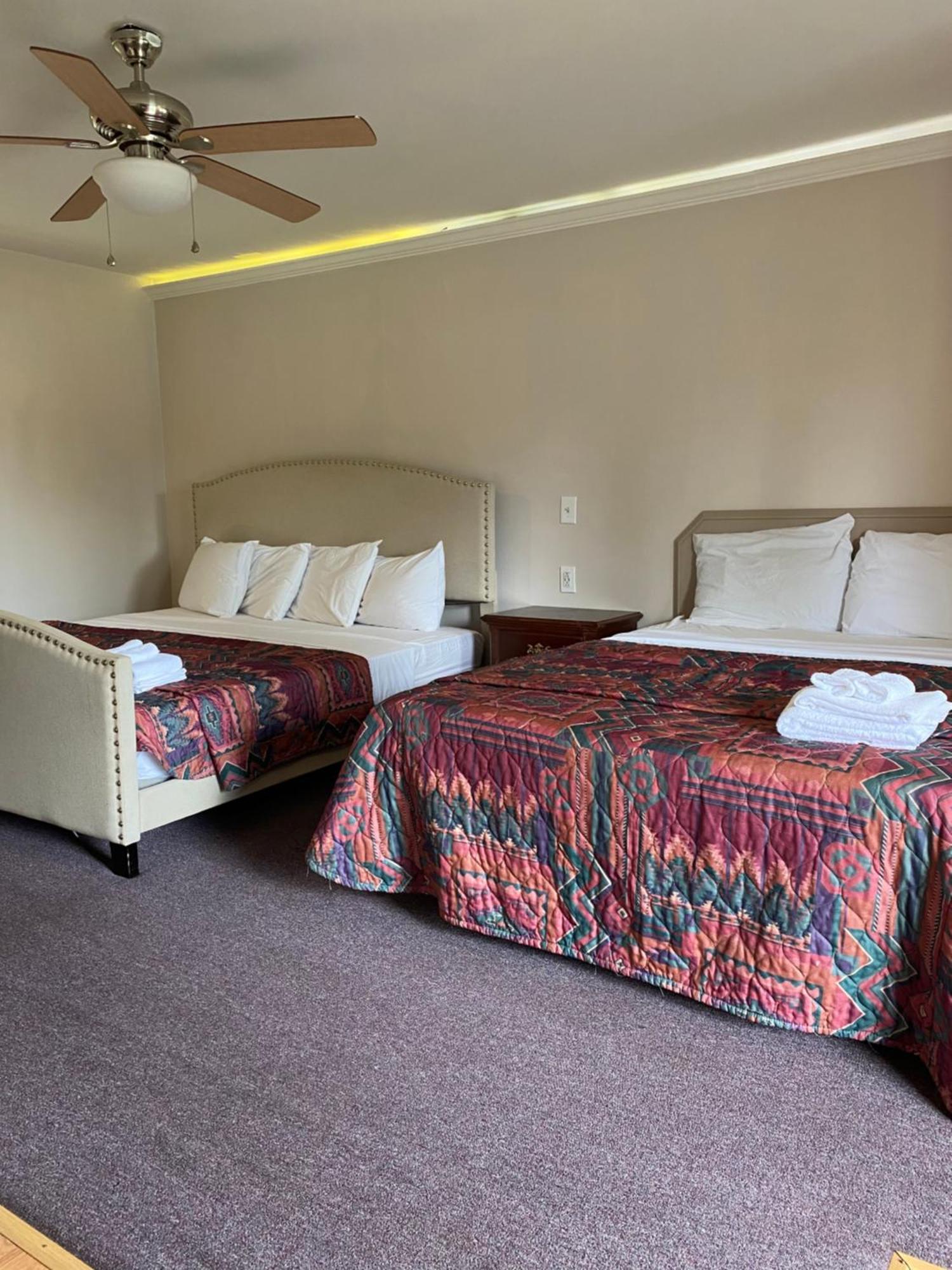 Barberry Court Motel &Cabins Lake George Rom bilde